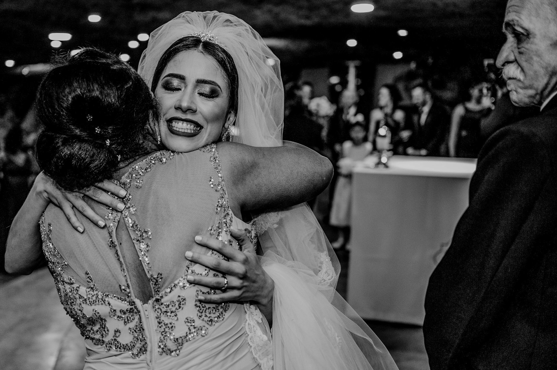 Foto Casamento na igreja - Casamento na Gruta Alphaville - são paulo - Nicolli + Leonardo Foto Casamento na igreja - Casamento na Gruta Alphaville - são paulo - Nicolli + Leonardo - Imagem 18