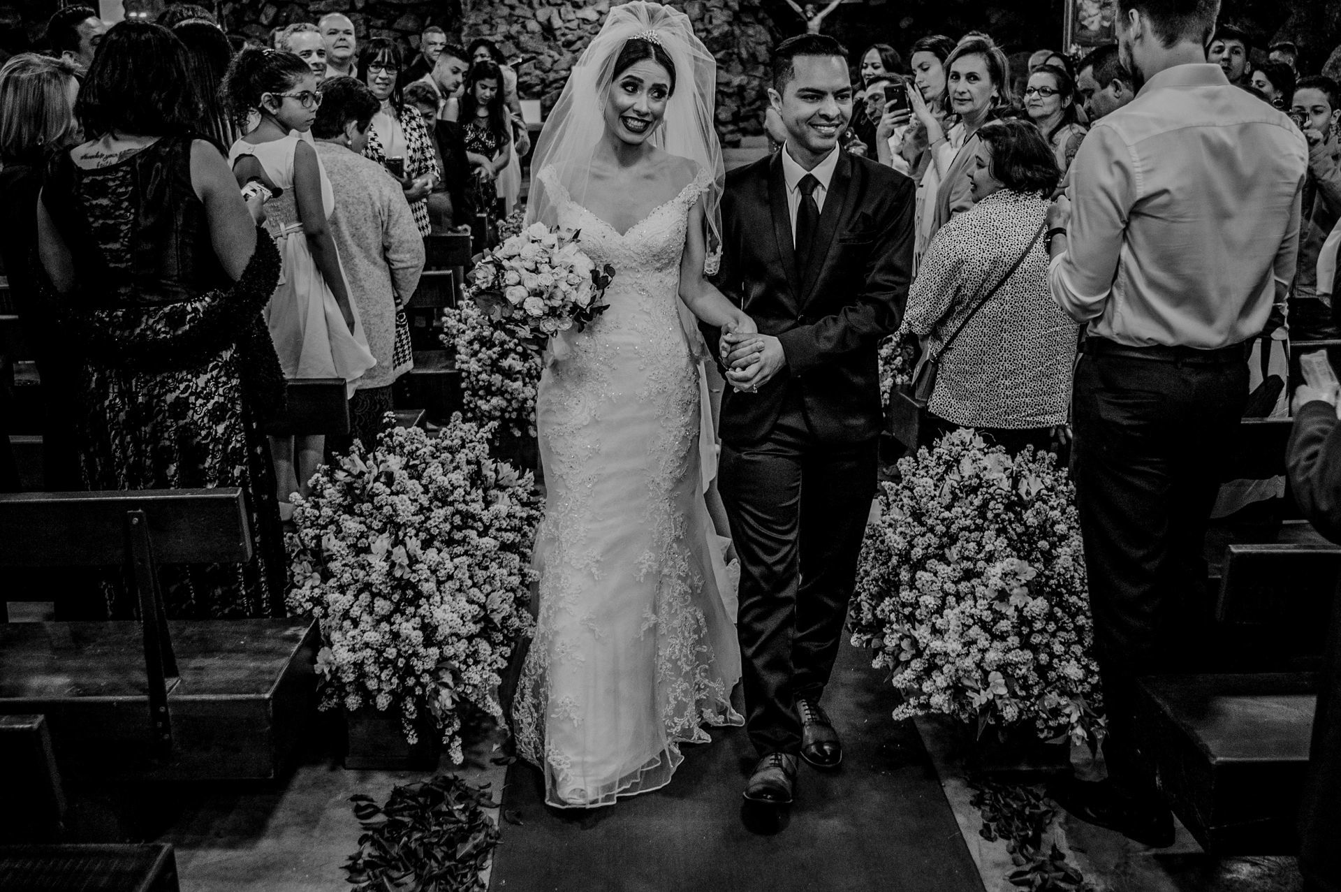 Foto Casamento na igreja - Casamento na Gruta Alphaville - são paulo - Nicolli + Leonardo Foto Casamento na igreja - Casamento na Gruta Alphaville - são paulo - Nicolli + Leonardo - Imagem 32