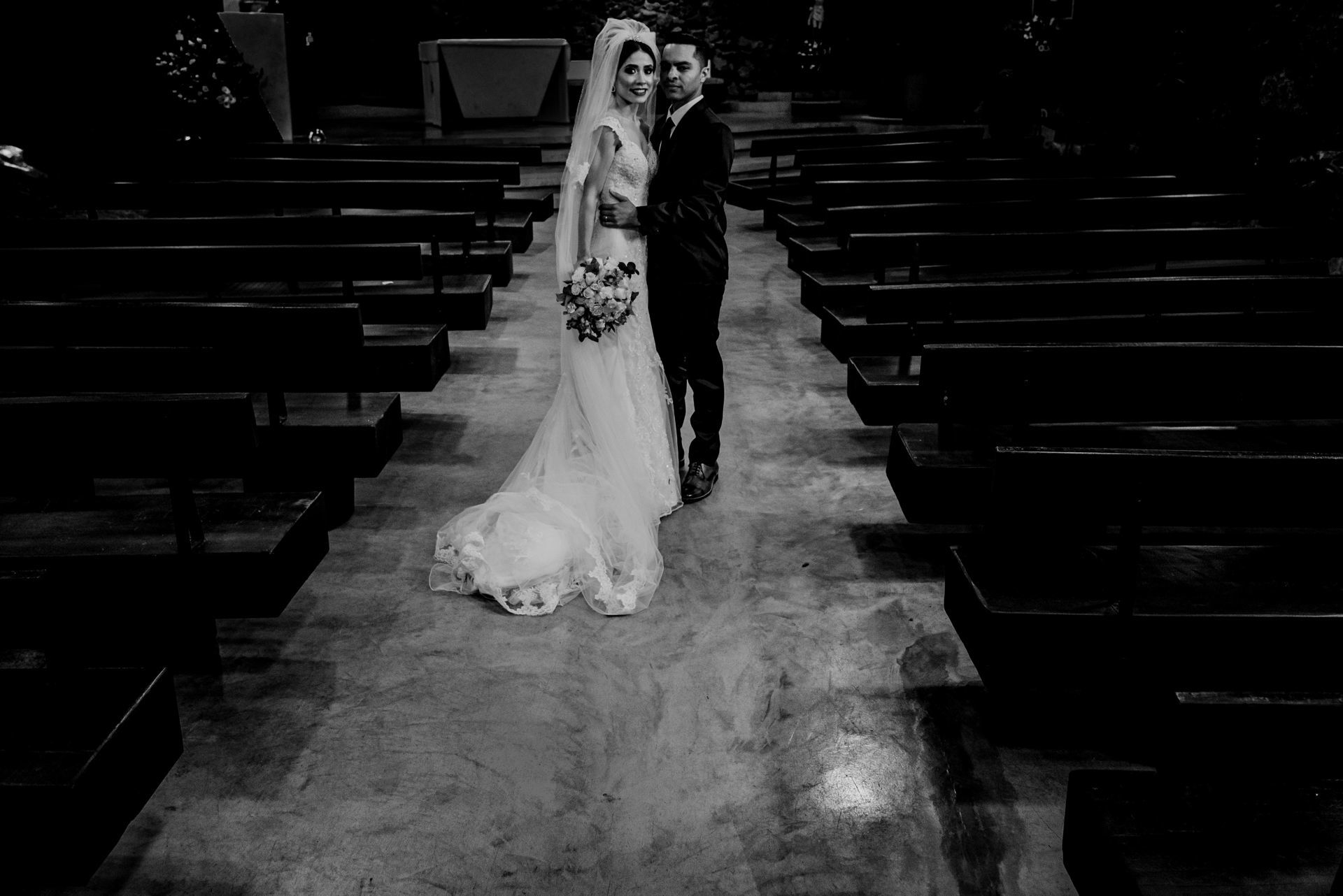 Foto Casamento na igreja - Casamento na Gruta Alphaville - são paulo - Nicolli + Leonardo Foto Casamento na igreja - Casamento na Gruta Alphaville - são paulo - Nicolli + Leonardo - Imagem 38