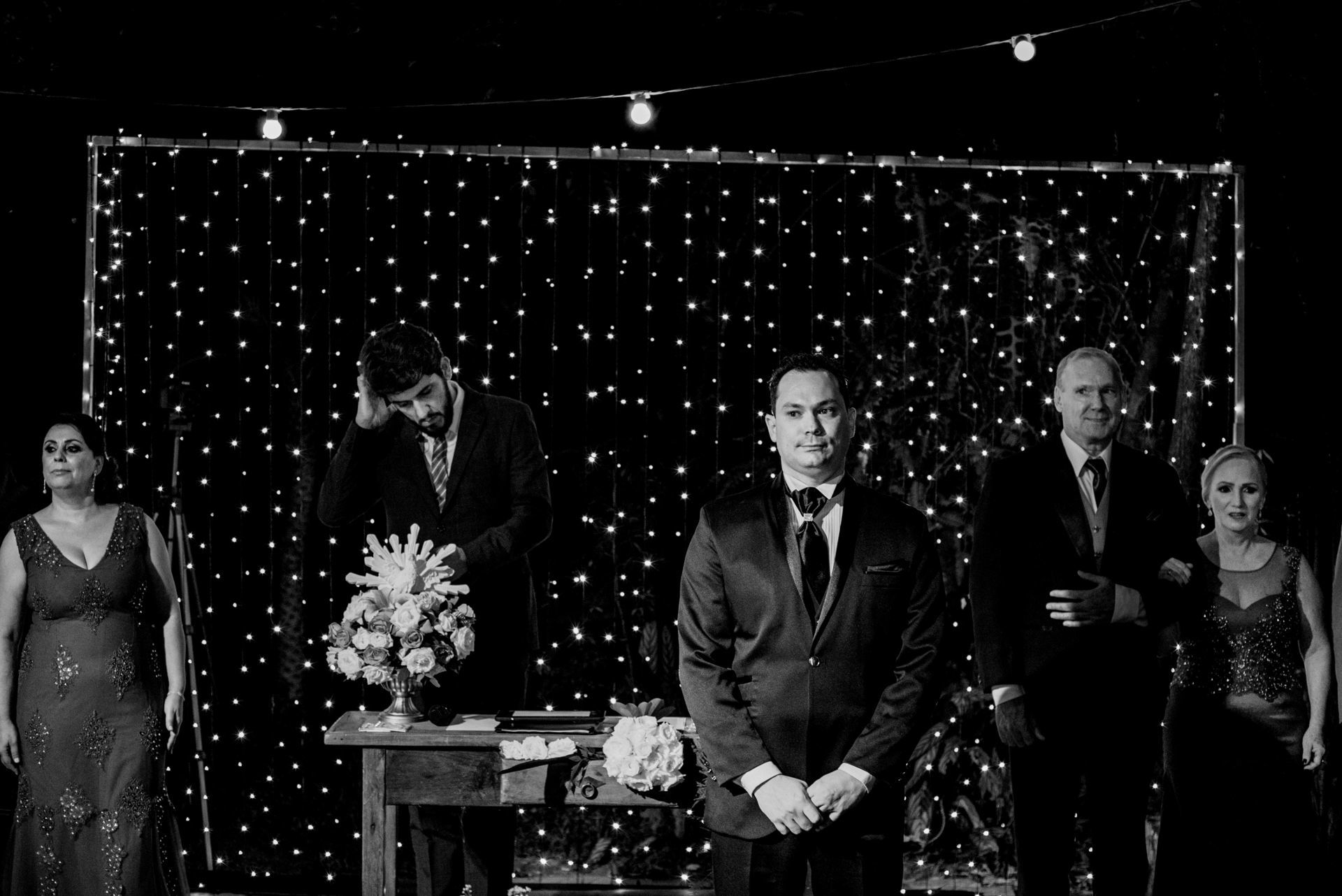 Foto Casamento no campo - casamento a noite - Maison saint germain - São Paulo - Cris + Tiago Foto Casamento no campo - casamento a noite - Maison saint germain - São Paulo - Cris + Tiago - Imagem 12