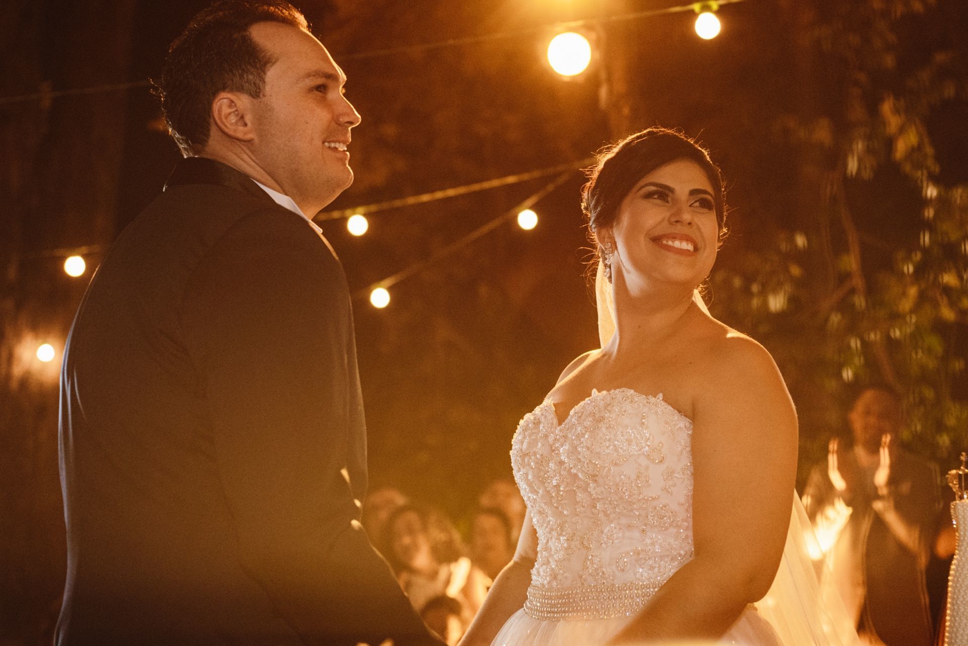 Foto Casamento no campo - casamento a noite - Maison saint germain - São Paulo - Cris + Tiago Foto Casamento no campo - casamento a noite - Maison saint germain - São Paulo - Cris + Tiago - Imagem 20
